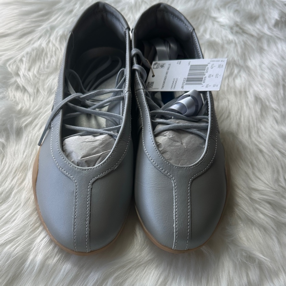 Adidas Taekwondo Mei Ballet in the "Silver Metallic" colorway. Women’s 10 (New)